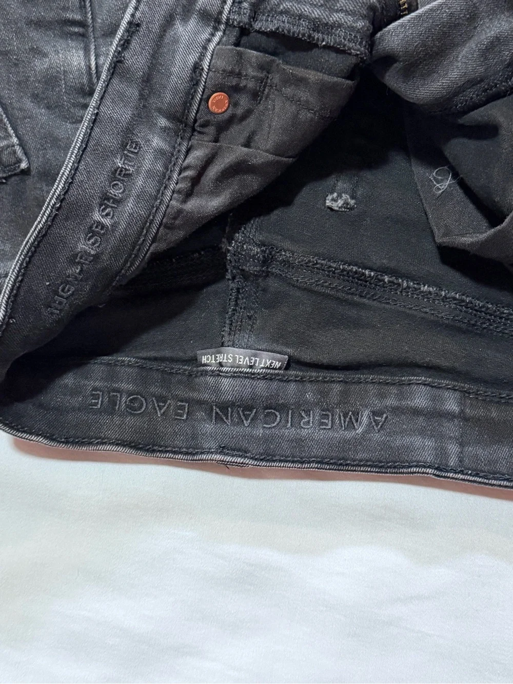 American Eagle Outfitters High-Rise Shortie Black Jean Frayed Hem 000 - Picture 4 of 8